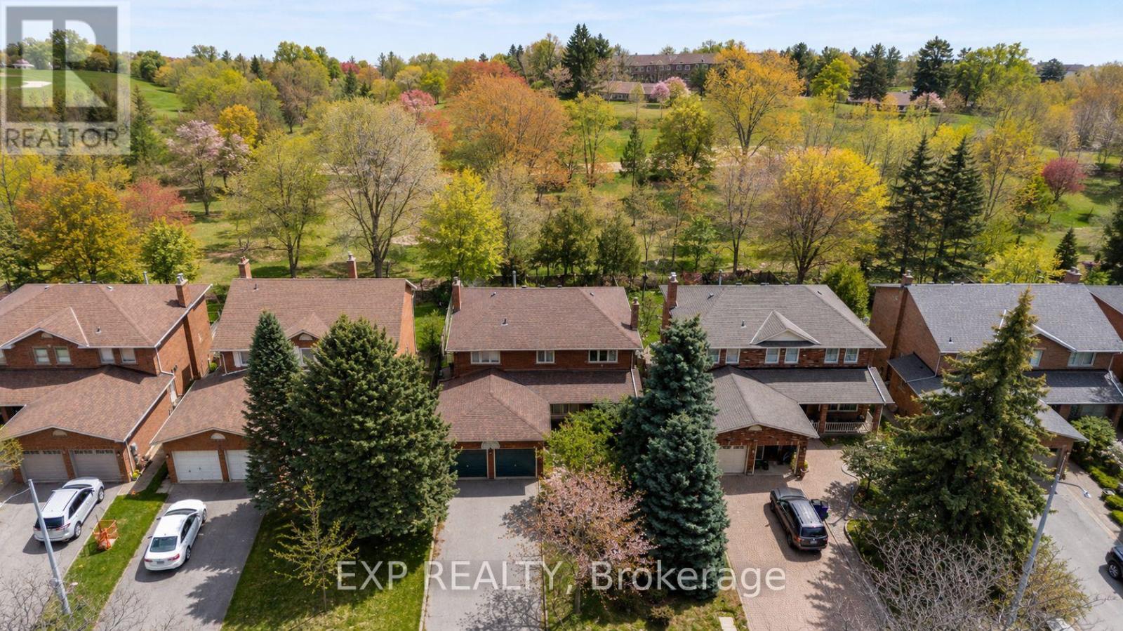 Residential in Richmond Hill (North Richvale)