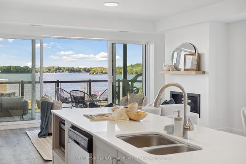 208-19B West St N, Fenelon Falls, ON, K0M1N0 | Card Image