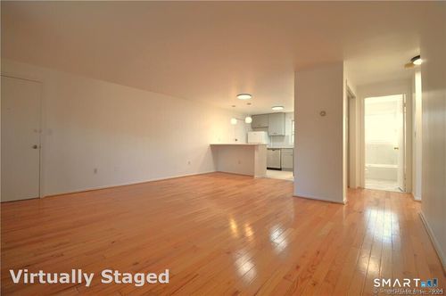 13d-5 Grandview Dr, Farmington, CT, 06032-1305 | Card Image