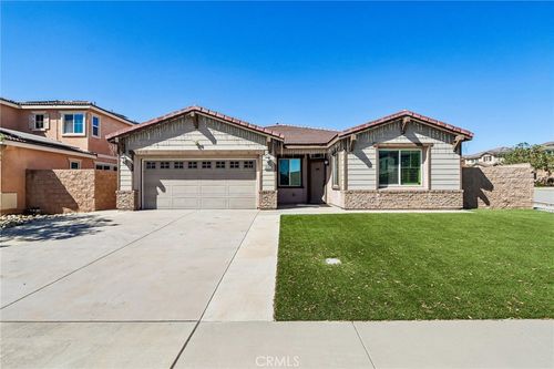 16162 St Antony Ln, Fontana, CA, 92336-5226 | Card Image