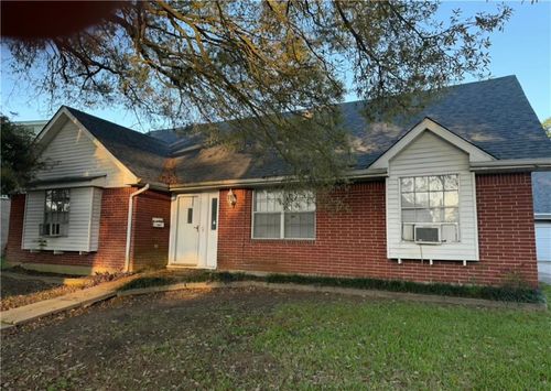 2020 Easter Ln, New Orleans, LA, 70114-3418 | Card Image