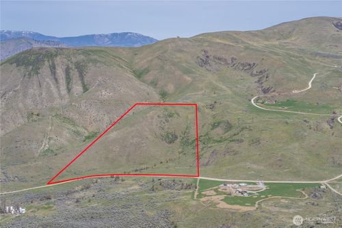 80 Chelan Hills Acres Rd, Orondo, WA, 98843-9620 | Card Image