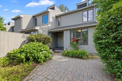 20-20 Mill Pond, North Andover, MA, 01845-2903 | Card Image