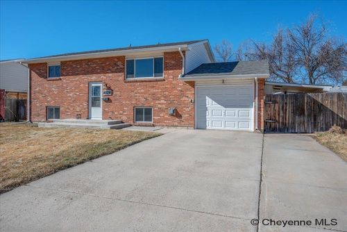 4728 Linden Wy, Cheyenne, WY, 82009-5237 | Card Image