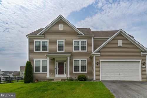 223 Fitzgerald St, GERRARDSTOWN, WV, 25420-1405 | Card Image