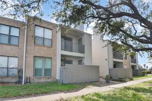 l6-3220 69th St, Galveston, TX, 77551-2084 | Card Image