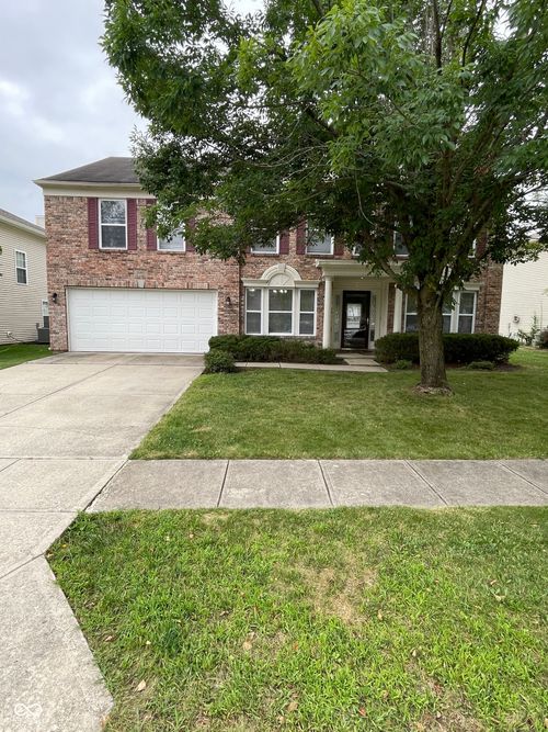 10403 Bicknell Cir, Fishers, IN, 46038-5792 | Card Image