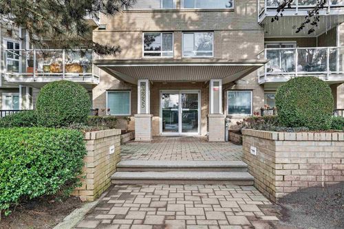 210-22255 122 Ave, Maple Ridge, BC, V2X3X8 | Card Image