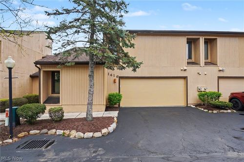 1416 Loop Rd, Kent, OH, 44240-4694 | Card Image