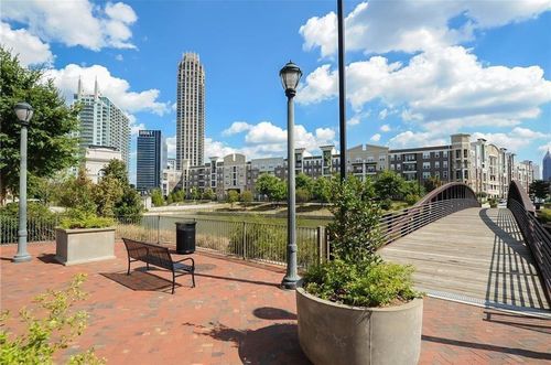 2028-390 17th St Nw, Atlanta, GA, 30363-2002 | Card Image