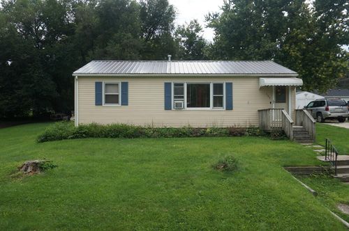 127 Avenue C, Fort Dodge, IA, 50501-4438 | Card Image