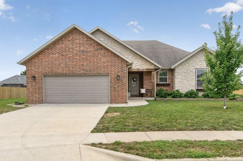 1910 E Whetstone Dr, Ozark, MO, 65721-8578 | Card Image