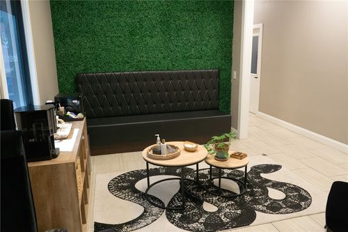 201-c-211 W Walnut St, Rogers, AR, 72756-6664 | Card Image