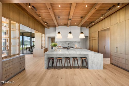 8631 N Avenida Del Sol, Paradise Valley, AZ, 85253-2114 | Card Image