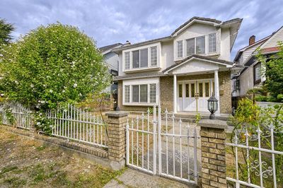 3315 Charles St, House other with 6 bedrooms, 3 bathrooms and 4 parking in Vancouver BC | Image 1