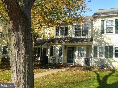 31 Plumly Way, SOUTHAMPTON, PA, 18966-5500 | Card Image