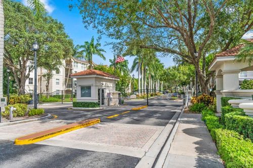 2205-2205 Tuscany Way, Boynton Beach, FL, 33435-7807 | Card Image
