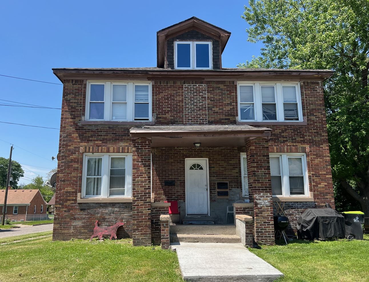 Marshall St, Pontiac, MI 48342