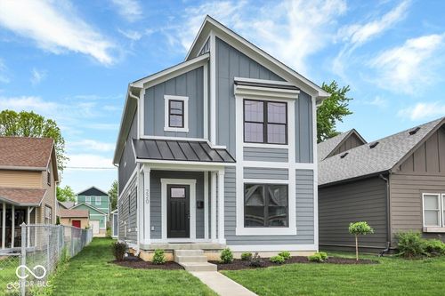220 Sanders St, Indianapolis, IN, 46225-1625 | Card Image