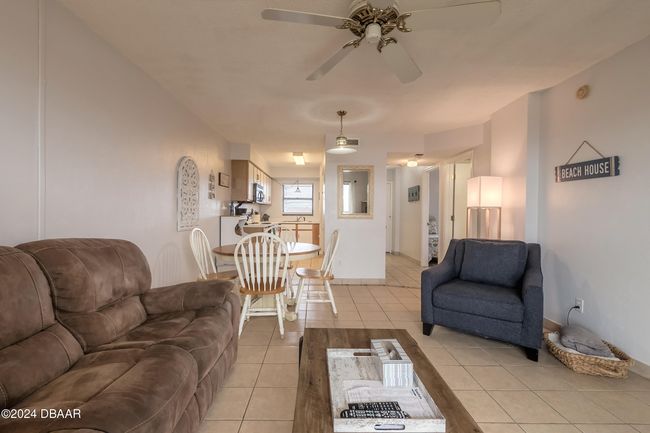 APT-208 - 3180 Ocean Shore Blvd, Condo with 2 bedrooms, 2 bathrooms and null parking in Ormond Beach FL | Image 8