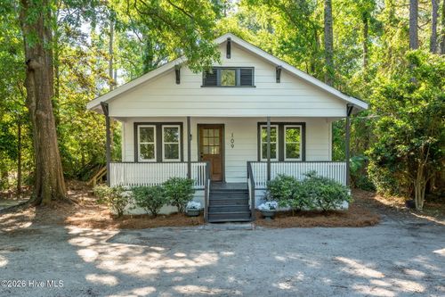 109 Pine Clay Rd, Wilmington, NC, 28403-1835 | Card Image