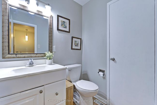 109 - 2315 Bromsgrove Rd, Condo with 4 bedrooms, 2 bathrooms and 1 parking in Mississauga ON | Image 16