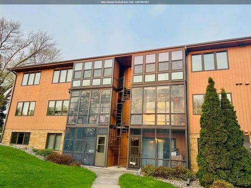 300 E 25th, Yankton, SD, 57078 | Card Image