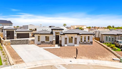 352 Emerald Tree Ln, Horizon City, TX, 79928-6616 | Card Image