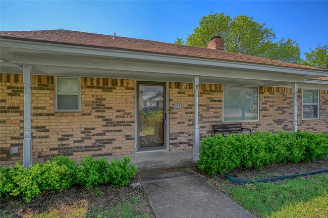 914 Boone Dr, House other with 3 bedrooms, 2 bathrooms and null parking in Sherman TX | Image 4