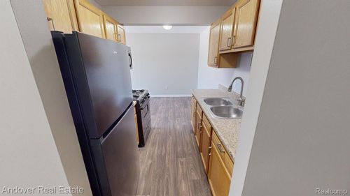 apt-304-500 E Monroe St, Dundee, MI, 48131-1317 | Card Image