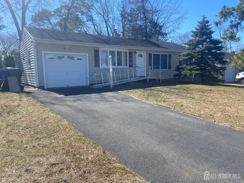 30 Rosalind Rd, Brick, NJ, 08724-7128 | Card Image