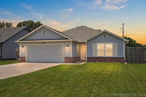 9018 S 253rd East Ave, Broken Arrow, OK, 74014-5591 | Card Image
