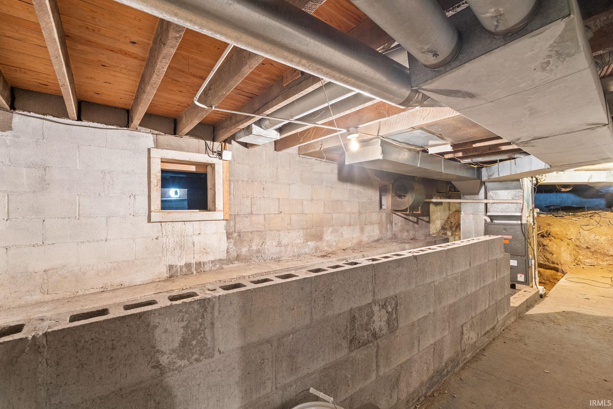 Commercial Sale in Marengo 4