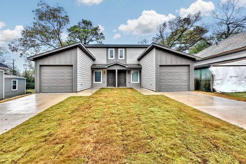 319 E Hull St, Denison, TX, 75021-4921 | Card Image