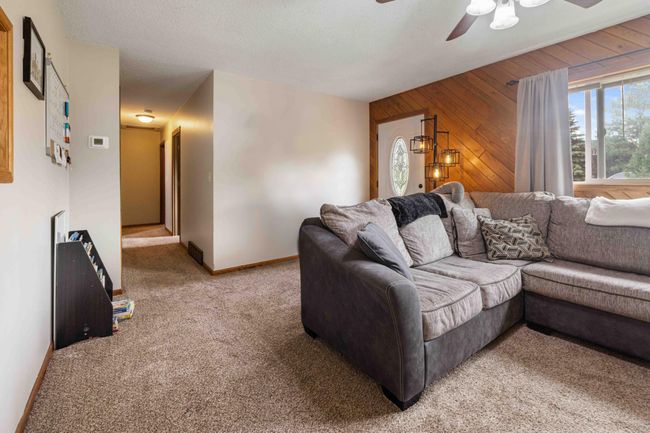 7704 Whispering Woods Ln, House other with 5 bedrooms, 2 bathrooms and null parking in Baxter MN | Image 10