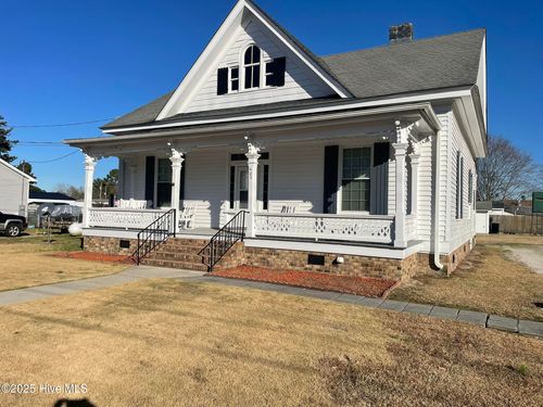 405 E Center St, Black Creek, NC, 27813-9045 | Card Image