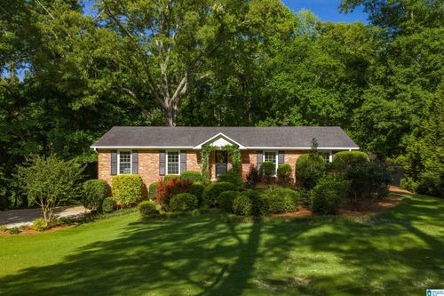 3038 Taralane Dr, Vestavia Hills, AL, 35216-4125 | Card Image