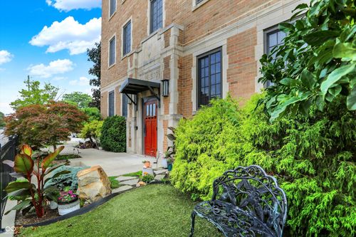 unit-4b-825 Delaware St, Indianapolis, IN, 46204-1141 | Card Image