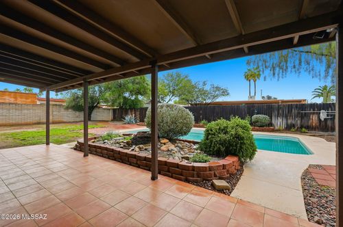 7802 E Waverly Street, Tucson, AZ, 85715 | Card Image