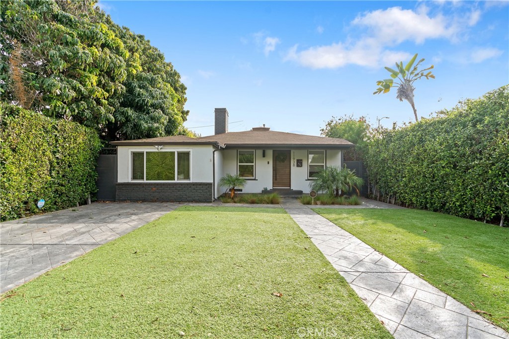 Land in Los Angeles 2