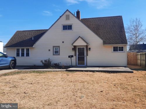 334 Crabtree Dr, LEVITTOWN, PA, 19055-1649 | Card Image