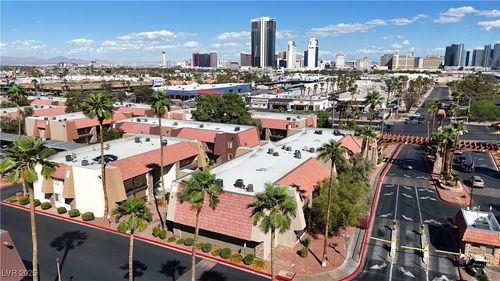 unit-4-4390 Sandy River Dr, Las Vegas, NV, 89103-6106 | Card Image