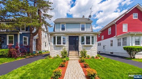 71 Leslie St, East Orange, NJ, 07017-5408 | Card Image