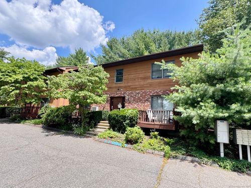 apt-1-37 E Albert St, Torrington, CT, 06790-6565 | Card Image