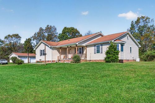 365 Oak Hill Ln, Draper, VA, 24324-3019 | Card Image