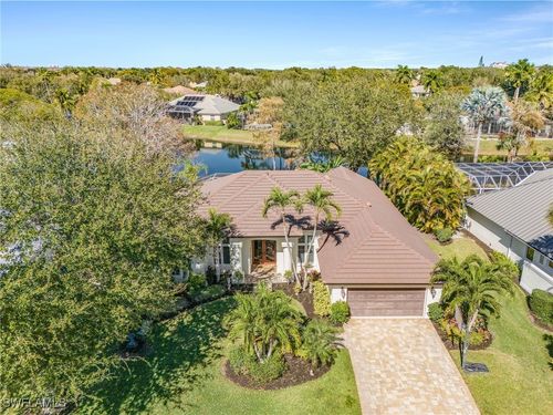 2025 Mission Dr, NAPLES, FL, 34109-7108 | Card Image