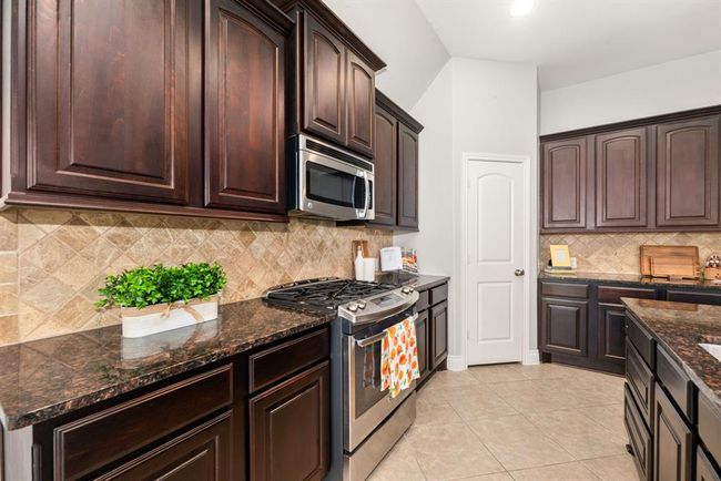 2314 Laurel Loch Ln, House other with 4 bedrooms, 2 bathrooms and 2 parking in Pearland TX | Image 15