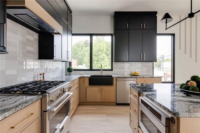 1962 8 Th St, Townhouse with 3 bedrooms, 4 bathrooms and null parking in Chamblee GA | Image 12