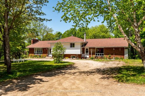 270 Garage Rd, Burks Falls, ON, P0A1C0 | Card Image
