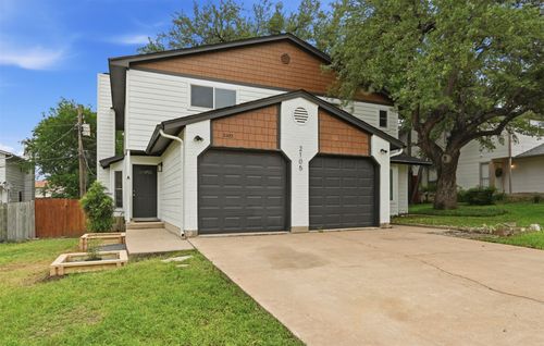 a-2105 Kirksey Dr, Austin, TX, 78741-4841 | Card Image